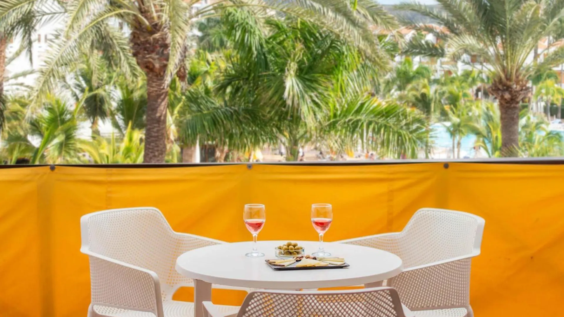Aparthotel Parque Santiago III Official Playa de las Americas  3*, Playa de las Americas (Tenerife)