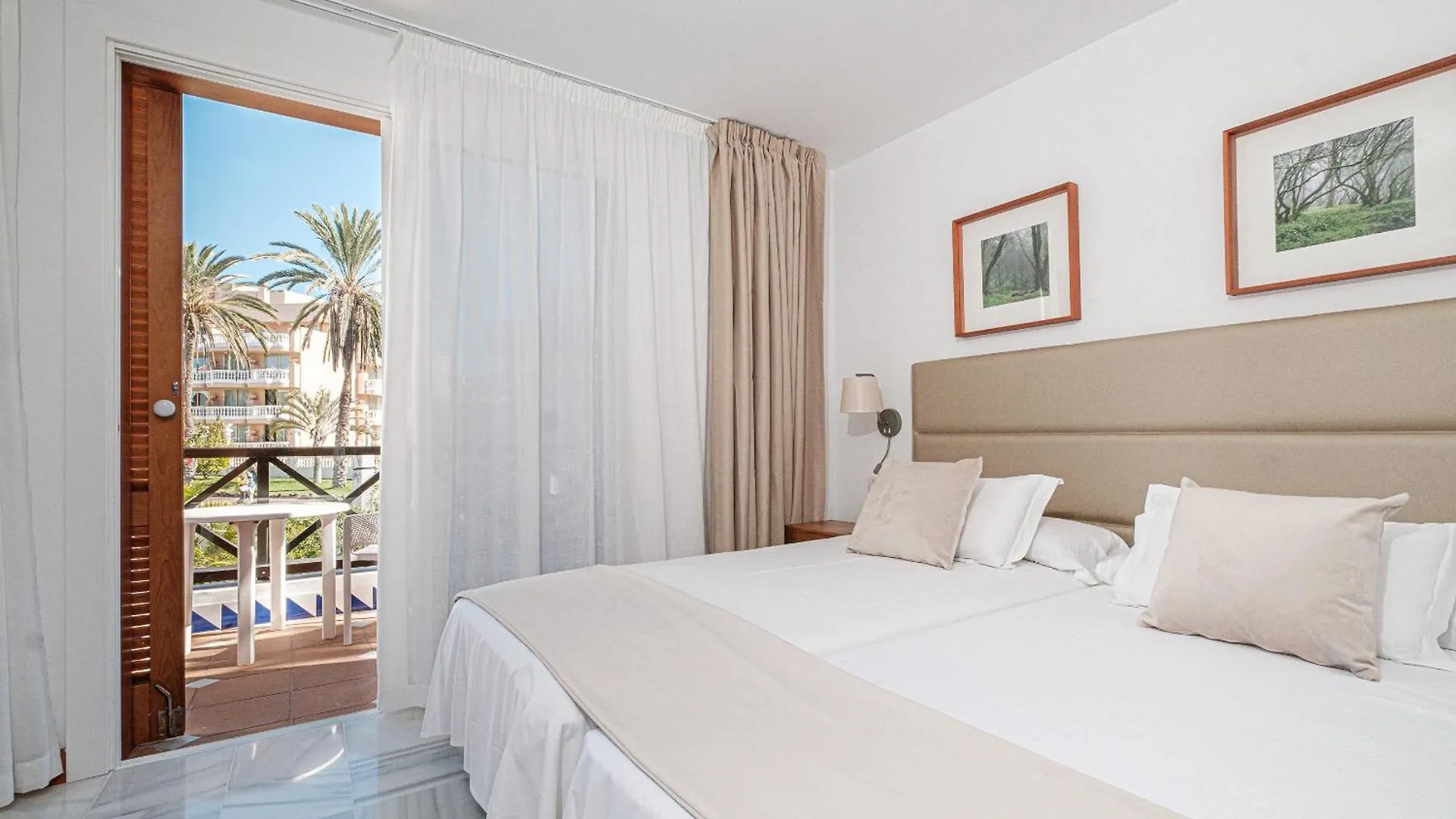 Parque Santiago III Official Aparthotel Playa de las Americas